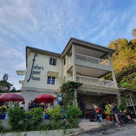 Fathers Guesthouse Tanah Rata Exterior foto