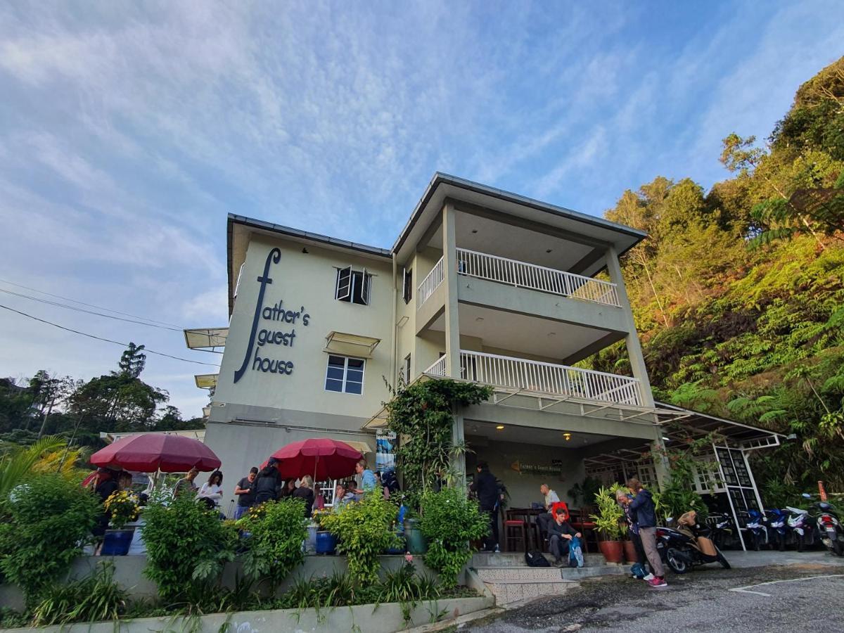 Fathers Guesthouse Tanah Rata Exterior foto